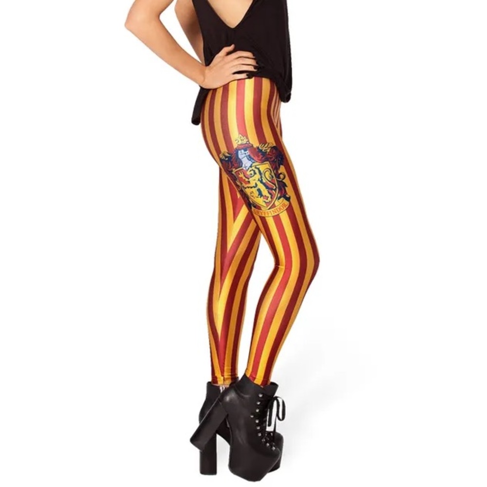 Black Milk Harry Potter Gryffindor Leggings. Size XL.